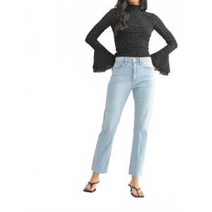 NEW JBD. cut off cropped straight jean in lightt denim